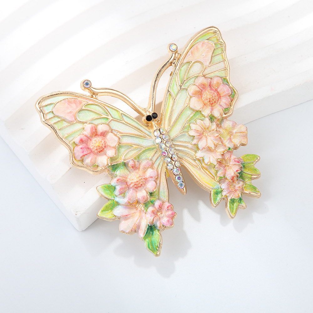 New enamel-painted butterfly brooch, elegant and luxurious, versatile and fashionable pin for women, eco-friendly alloy accessory