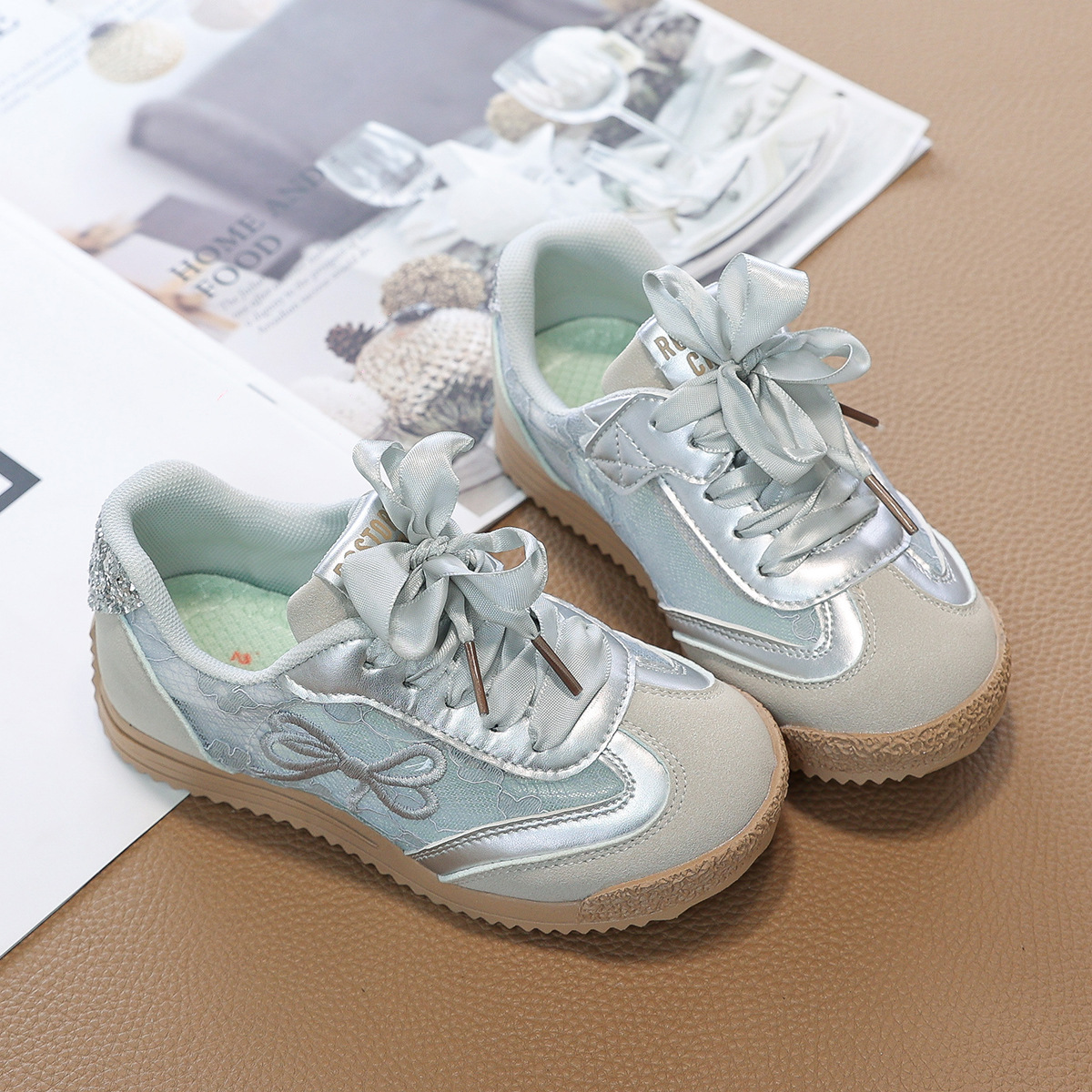Zapatos casuales para niñas 2026 verano nuevos zapatos de entrenamiento para niños zapatos deportivos para niños zapatos para bebés femeninos