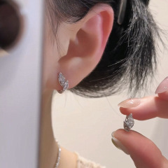 夏日新款清透锆石树叶耳扣耳环耳圈女轻奢小众高级感气质耳饰批发