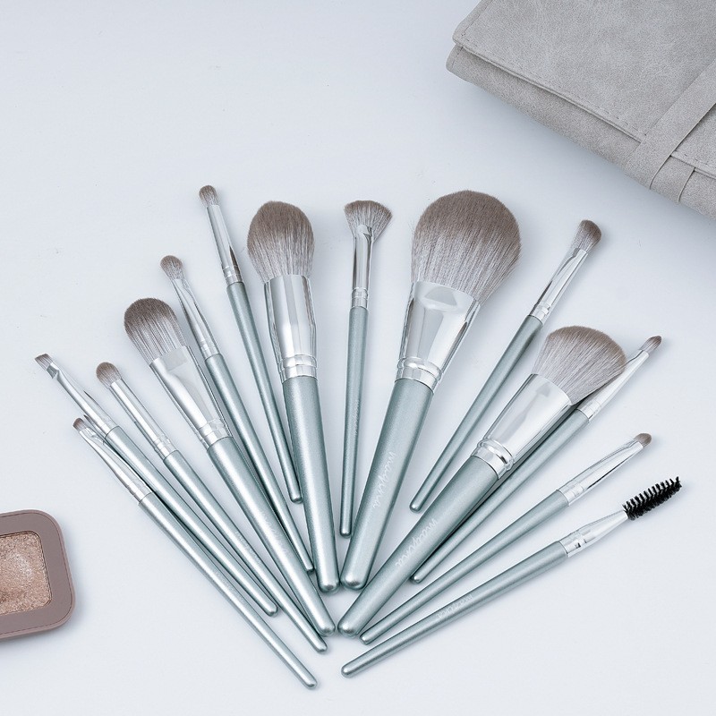 14 conjuntos de cepillo de maquillaje Cangzhou blush cepillo de sombra de ojos de pelo suave cepillo de blush un conjunto completo de cepillo de maquillaje