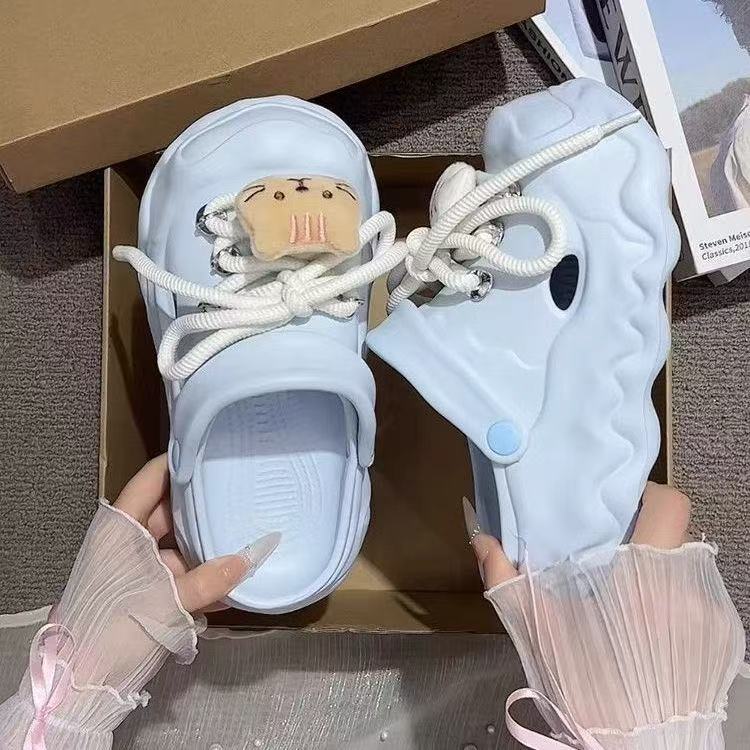 Blue Beach Clogs with Closed-Toe Design, Cute Cartoon Style, New Summer Model, Versatile, Thick-Soled, Height-Increasing