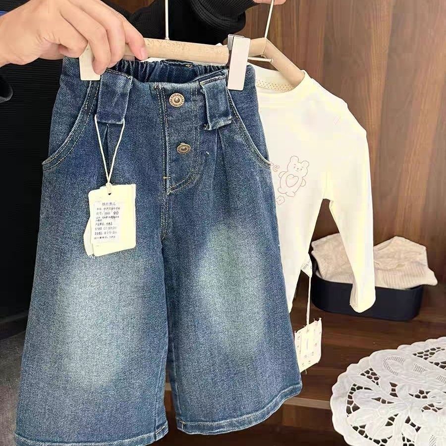 High-waisted loose-fitting jeans for baby girls, new autumn style for 2024, fashionable and elegant wide-leg pants with a retro feel.