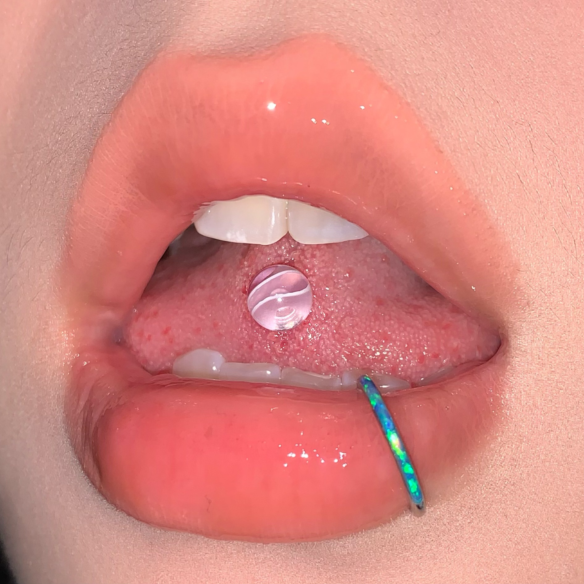 Cloud Pattern Acrylic Tongue Nail Steel Titanium External Thread Personalized Sweet and Cool Tongue Ring Hot Girl Piercing Jewelry detail image 12