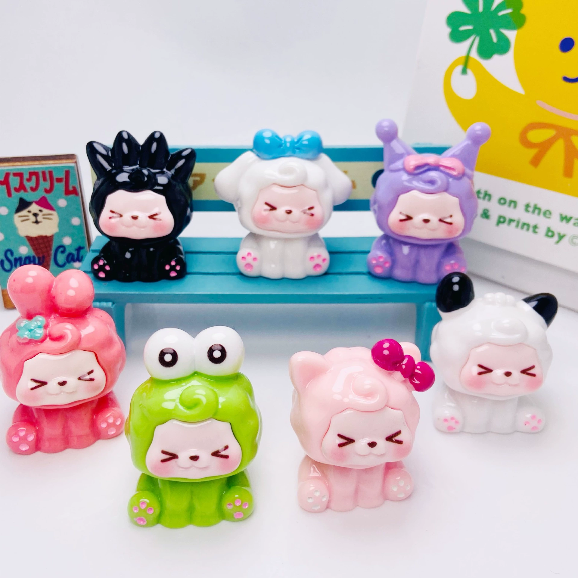 New three-dimensional Sanrio solid color KIKI exquisite keychain pendant desktop car small ornaments Douyin blind bag