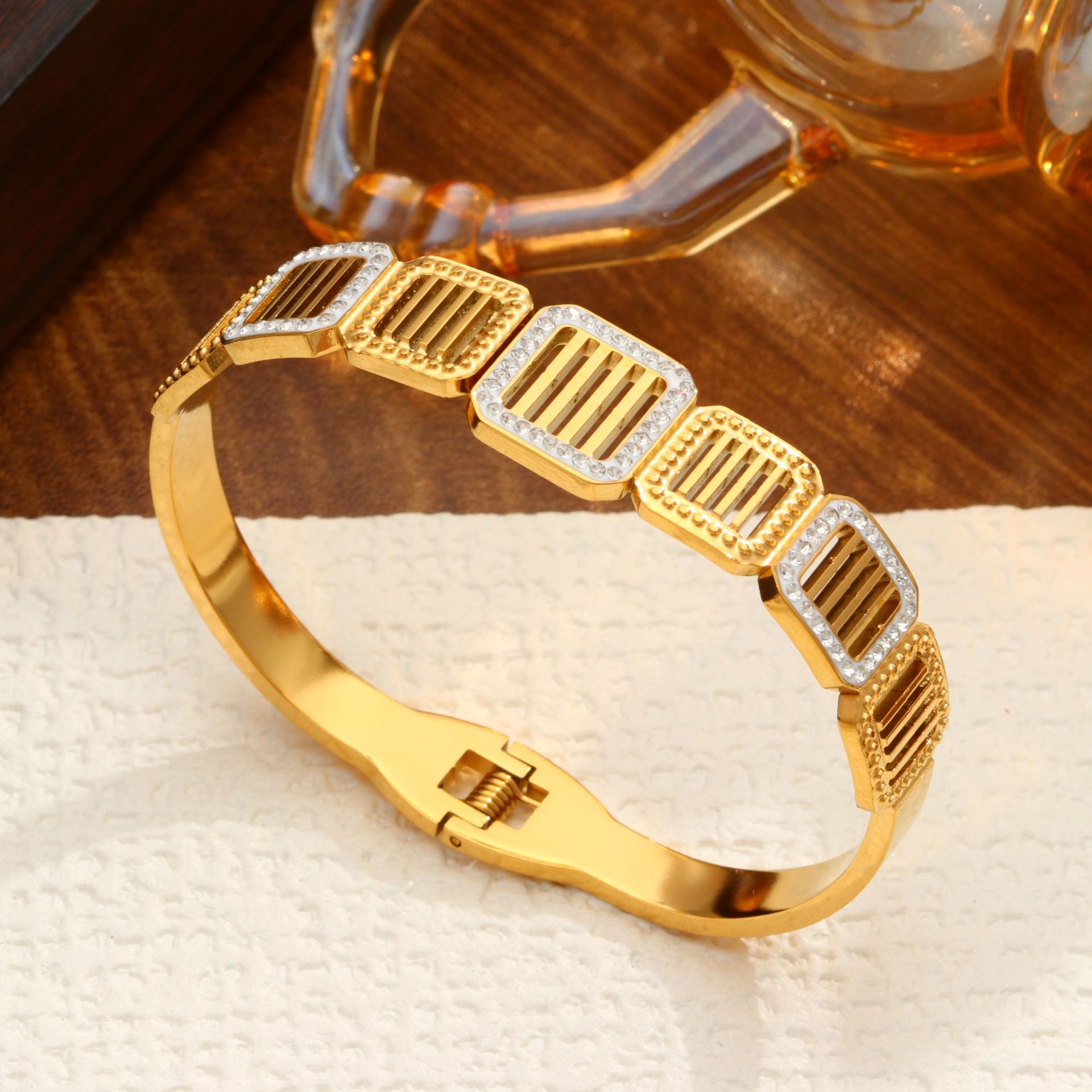 Multiple hollow squares-gold