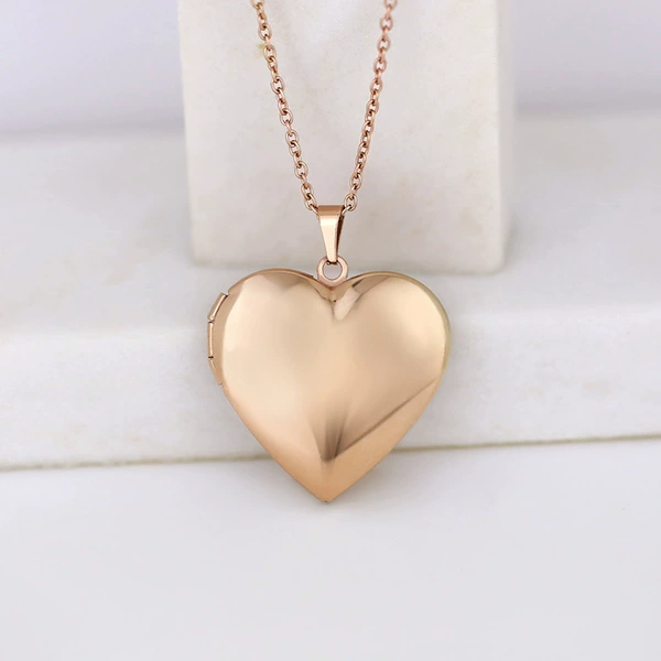 Glossy golden necklace heart shaped, 29mm, pink gold
