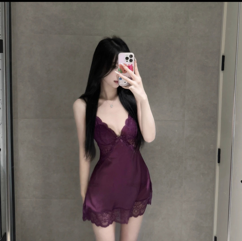 2026 New Style Pure Desire Style Purple Camisole Nightgown with Chest Pads, Sexy Slimming Ice Silk Sleepwear for Women, Summer High-End Feel