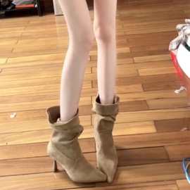 2025秋冬新款百搭短筒堆堆靴细跟高跟西部牛仔靴短靴中筒褶皱靴子