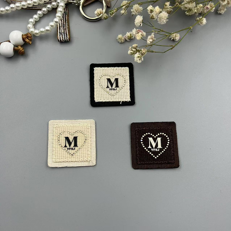 新しいレターパターンコンピュータ刺繍布ステッカーセーター帽子アクセサリーアクセサリー手作り絶妙なテキスタイル装飾卸売|undefined