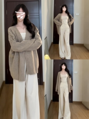 慵懒风早秋穿搭燕麦色毛衣针织开衫女春秋2025高级感宽松休闲外套