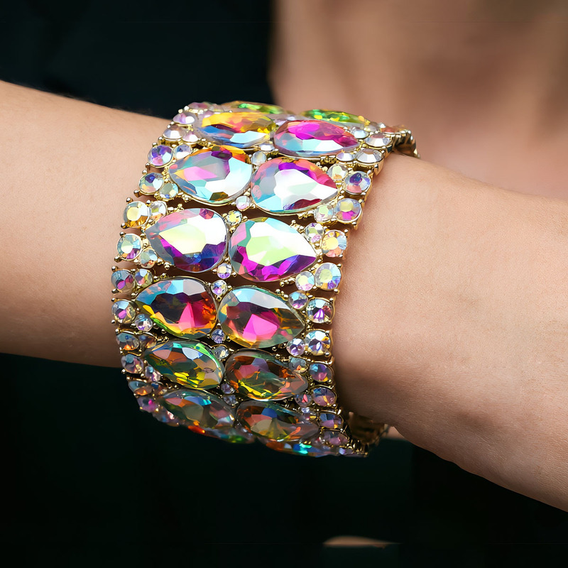 Cross-border European and American exaggerated sparkling artificial crystal wide elastic bracelet for women, stylish and unique accessories, wholesale from manufacturer Cross-border European and American exaggerated sparkling artificial crystal wide elastic bracelet for women, stylish and unique accessories, wholesale from manufacturer