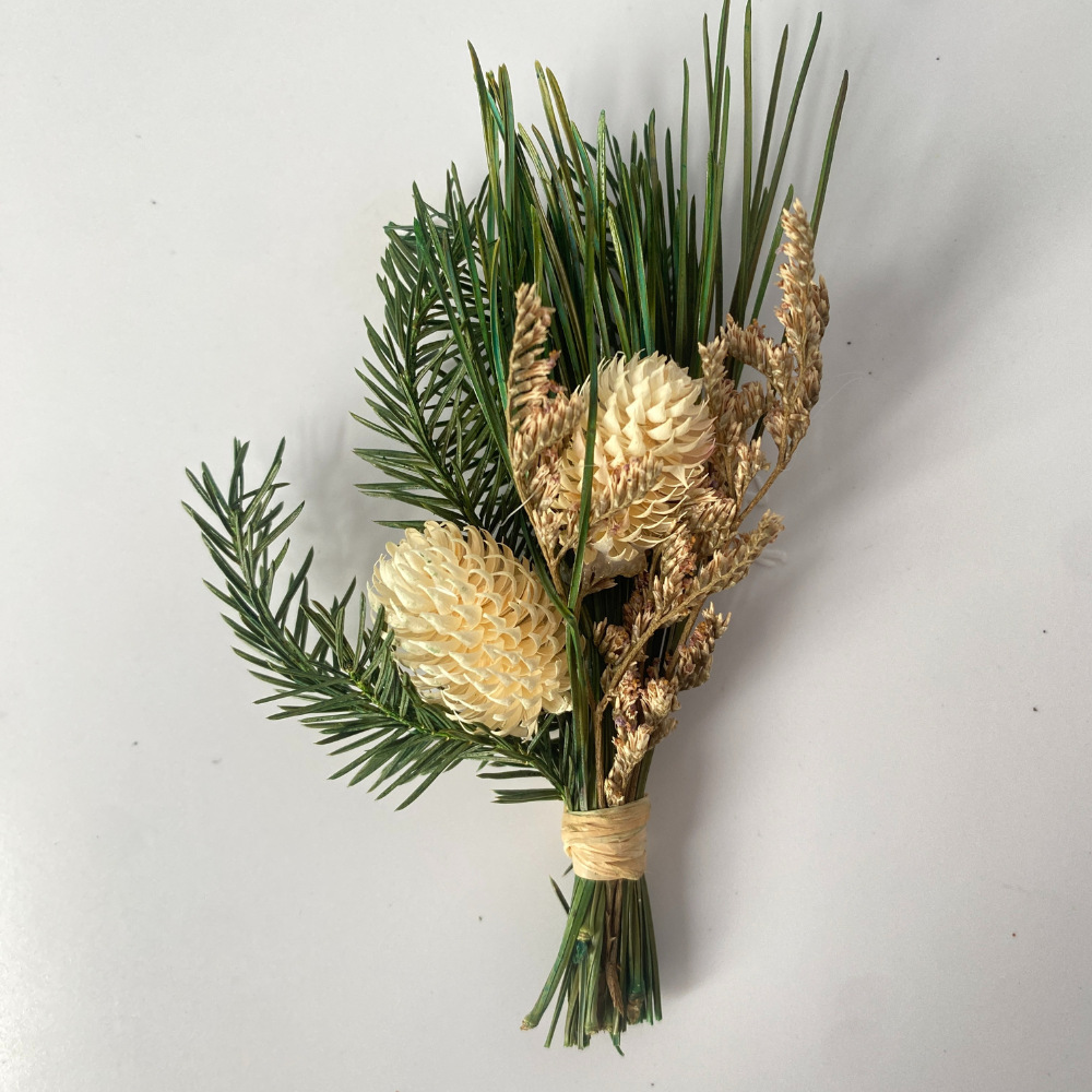 Mori Eternal Flower Mini Real Flower Dry Flower Ramo pequeño Accesorios Decoración hecha a mano Adornos de escritorio