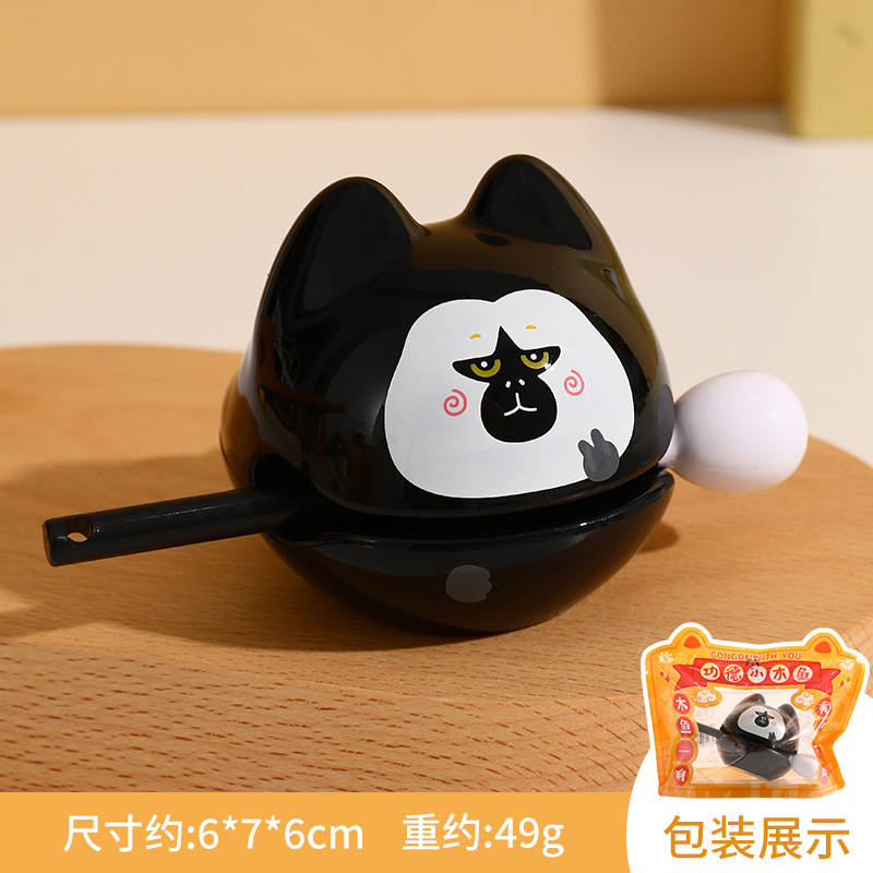 긴 귀 공로 나무 물고기-흰 원숭이