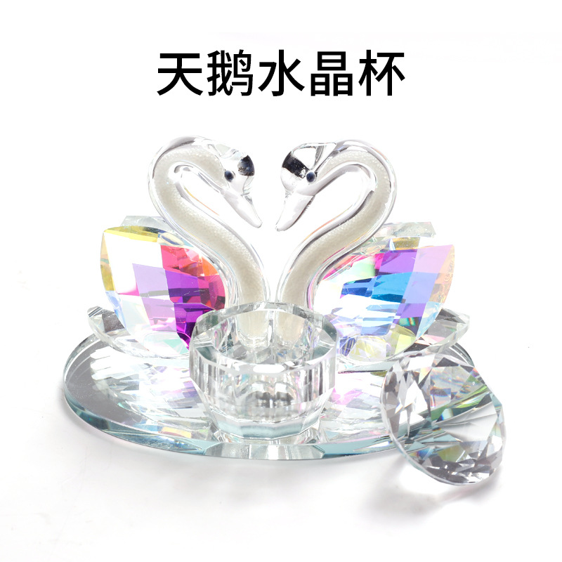 Arte de uñas transfronterizo Taza de cristal de alta permeabilidad exquisito recipiente de cristal en forma de cisne Taza de Arte de uñas modelo de mano Disparos obras mobiliario