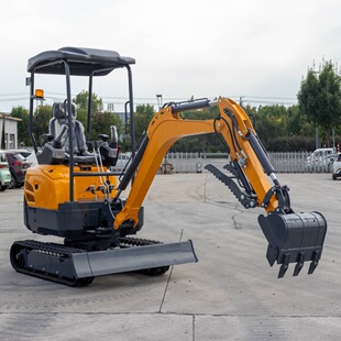 ���ڼ��ô��r�� excavator �Ď�ʽС�h�C ���������ڿәC �����C
