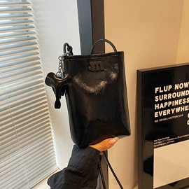 女士单肩包;托特包;女士斜挎包