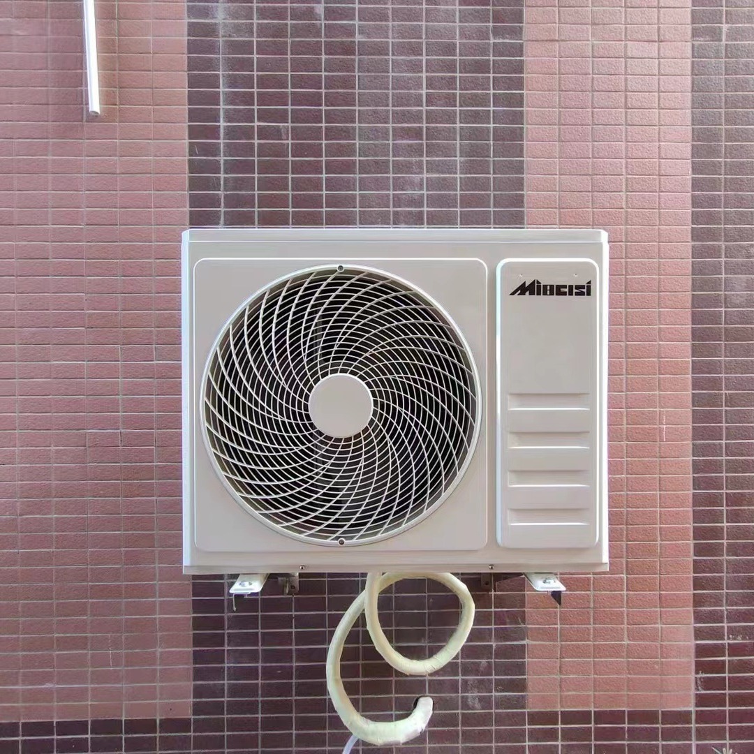 Aire Acondicionado de Pared de Frecuencia Fija 1P/1.5P/2P/3P/4P para Exportación, Capacidad de Enfriamiento de 9000BTU-36000BTU