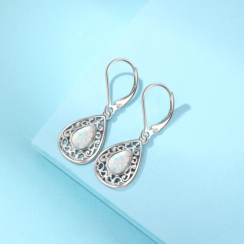 925 plata esterlina forma de gota de agua sintética OPPO pendientes para mujeres Europa y América lujo ligero nicho de alto nivel sensación OPPO pendientes de piedra