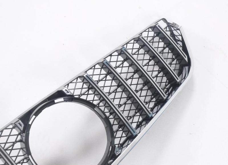 Suitable for 09-13 W207 Mercedes-Benz Ecoupe Modified Amg Gypsophila Gt Mid-Grid Water Tank Cover Grille