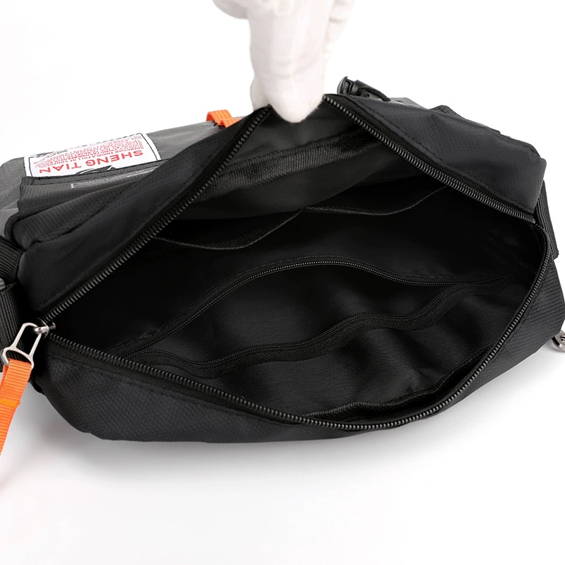 Shoulder bag, nylon sports bag for leisure, men's retro one-shoulder bag for traveling