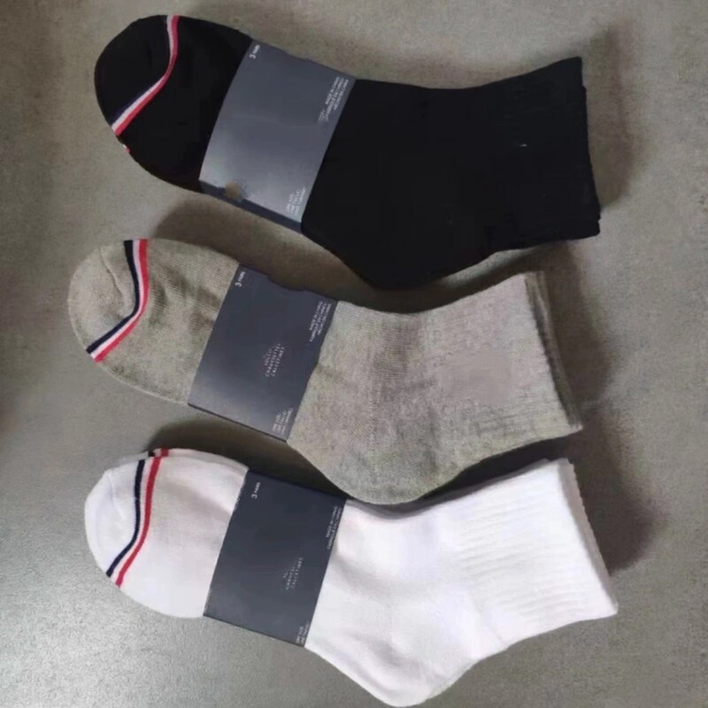 Foreign Trade Tommy Men's and Women's Mid-Calf Socks with Towel Bottom, Solid Color Black, White, Gray Business Socks, All-Season Cotton Socks, One Card with Three Pairs
