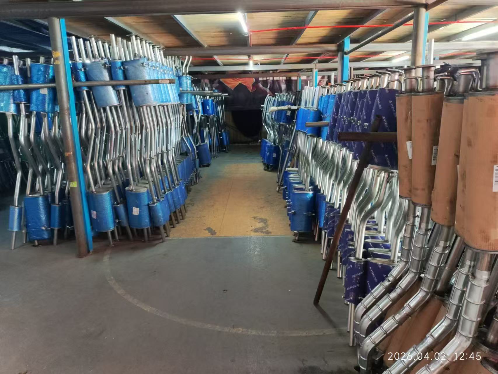 Factory Direct Sales of Modern Three-Way Catalytic Converters Suitable for the Hyundai Series, Including the Hyundai Ix35 Catalytic Converter