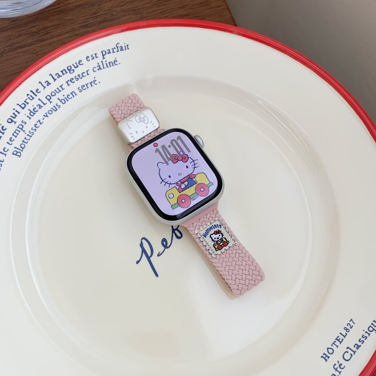 Fashion Kt Cat Cycling Suitable for iWatch Series 10 Apple 1-9 Watch Strap Slim Waist Braided Magnetic Se