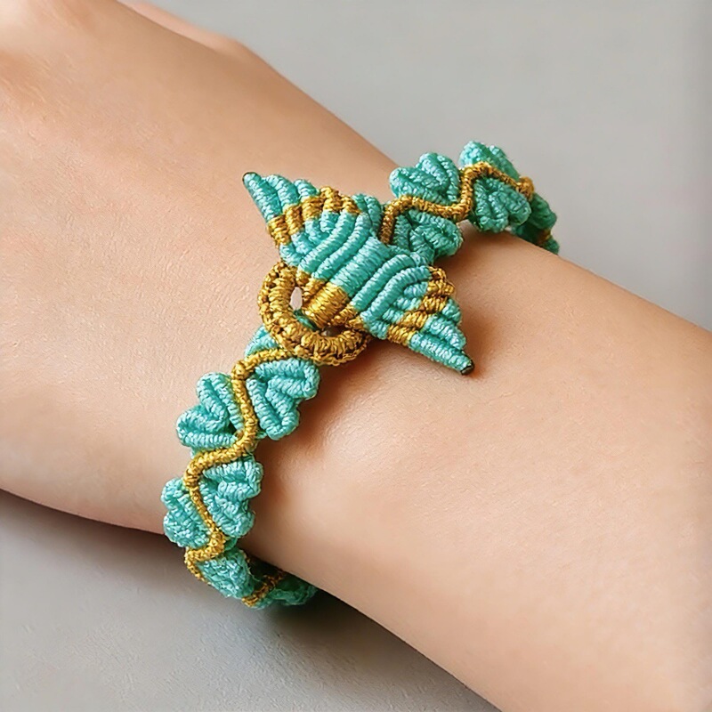 European and American Fashion Trendy Ocean Series Handmade Crochet Multi-Color Fish Tail Bracelet for Girls, Versatile for Commuting and Creating a Stylish Vibe European and American Fashion Trendy Ocean Series Handmade Crochet Multi-Color Fish Tail Bracelet for Girls, Versatile for Commuting and Creating a Stylish Vibe