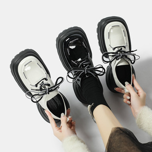 Niche design sense Japanese preppy style thick-soled single-layer shoes small height increasing versatile loafers women's cake leather shoes
