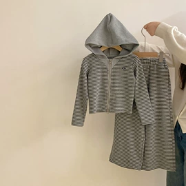 童套装;童裤;童连衣裙