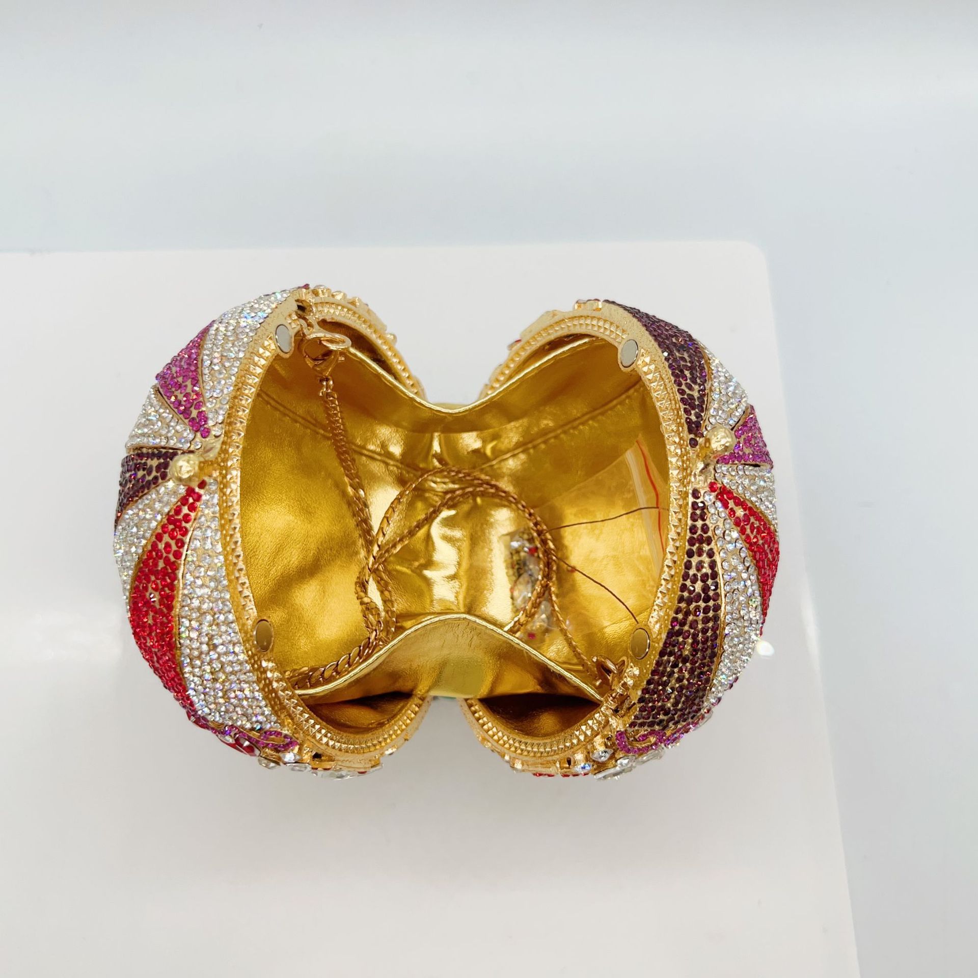 Selección estricta de globos de aire calientes, nuevos globos de aire caliente transfronterizos con diamantes para la cena, bolsas de mano de diamantes esféricas.