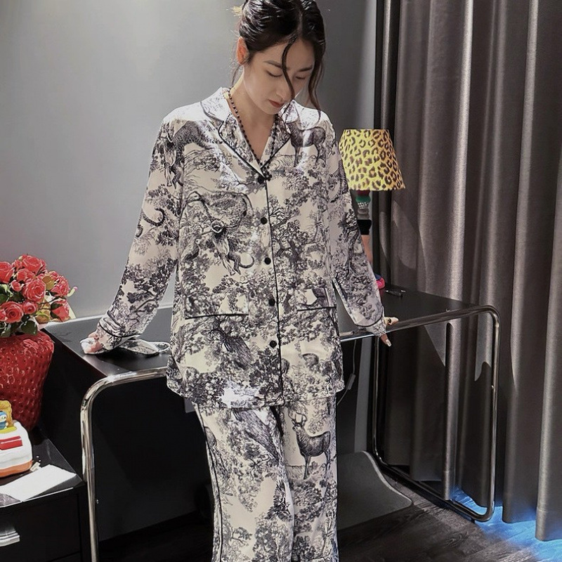【水墨丛林】秋冬新款韩版冰丝睡衣女轻奢高级感动物水墨画小红书|undefined