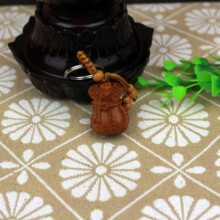 厂家生产 货源批发桃木木雕立体钥匙扣挂件配饰产品汽车挂饰饰品