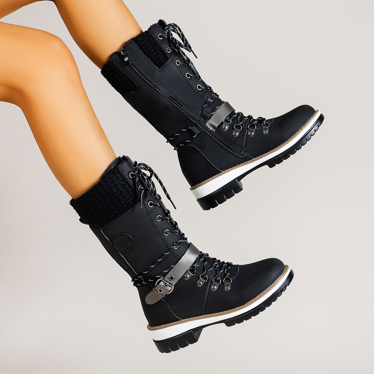 Damenschuhe Große Größe Runder Kopf Hoher Schaft Lange Röhre Einfarbig Schnürstiefeletten Damen Martin_voghion.com