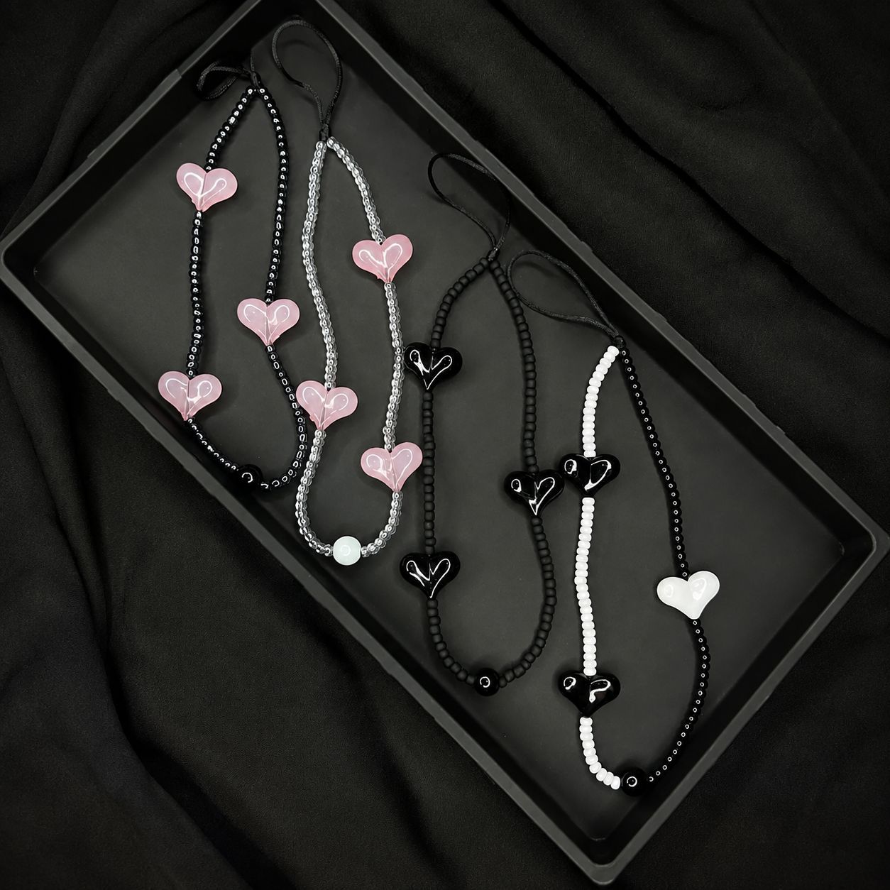 Sweet and Cool Heart-Shaped Bead Phone Chain, Spicy Girl Style Beaded Phone Lanyard, Versatile CCD Hanging Chain, Bag Pendant Wholesale
