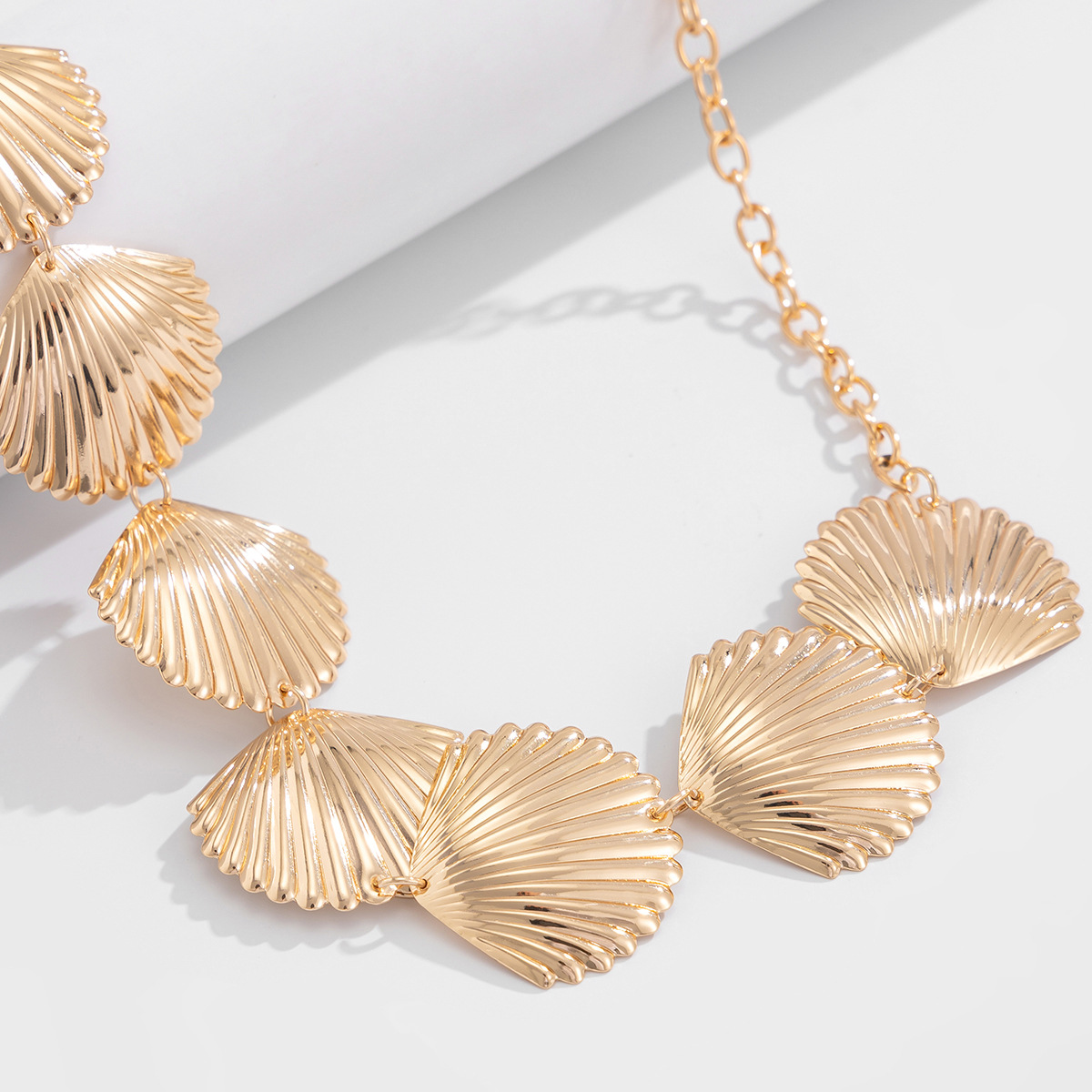 47g Weight Waist Chain Classification 1 Piece Quantity Holiday, Beach Occasion Iron Material Scallop Pattern Summer, Spring Season Women's Gender Casual, Vacation Style Wholesale Jewelry Casual Vacation Scallop Iron Waist Chain 4