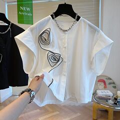 小衆軽豪華シックなデザイン感立体バラの白いシャツ女性半袖ゆるいカジュアルな肩袖上着