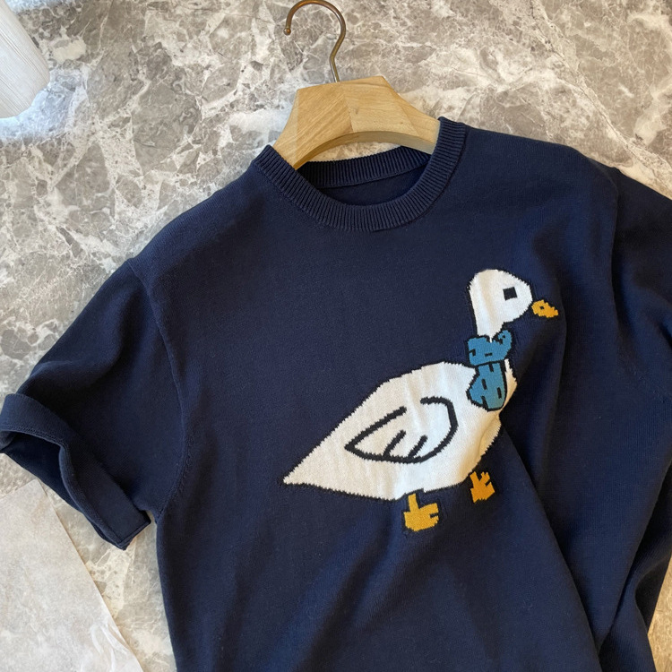 No di! Upper body huge age reduction ~ sien * e cute little duck jacquard round neck loose pullover short sleeve sweater