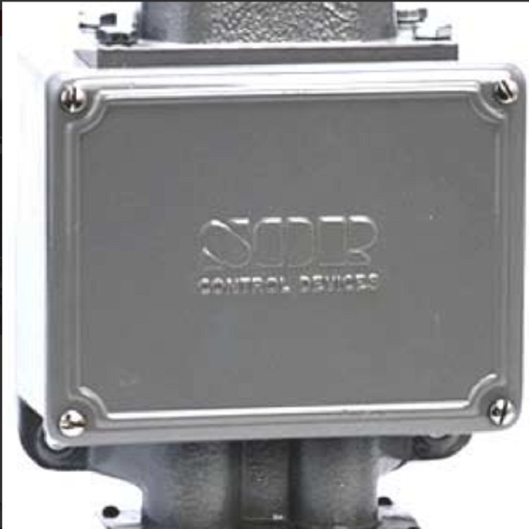 9NN-K5-N4-FIA 压力开关 液位计开关 差压开关 （直供）