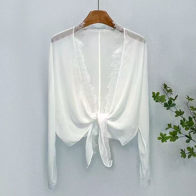 Fashionable and Stylish Shawl with Sun-Protective Long-Sleeved Top, New Summer Design with Unique Lace Trim and Patchwork Cardigan