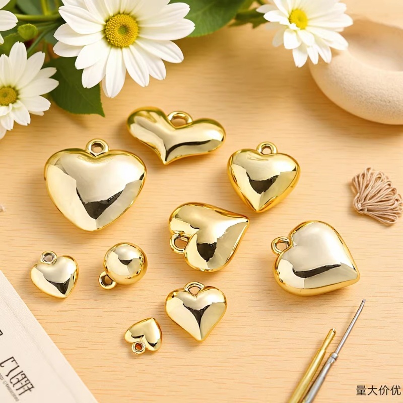 In-Stock Electroplated Gold and Silver Three-Dimensional Peach Heart Simple Accessory Pendant Korean Style Sweet Temperament Jewelry Material for Girls