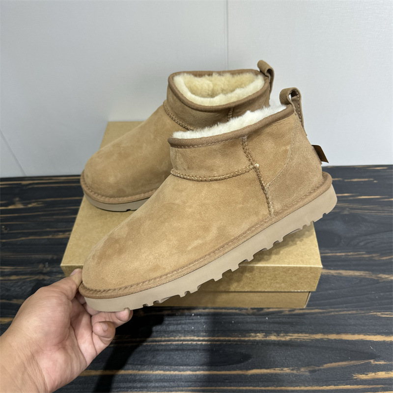 【顺丰包邮】周冬雨及踝雪地靴女2025冬桑坡羊皮毛一体加厚保暖鞋
