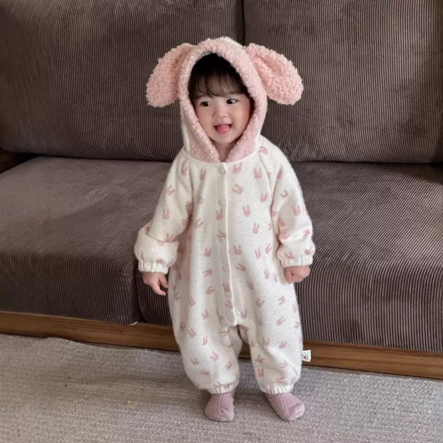婴儿衣服冬季女宝宝连体衣公主洋气兔子外出爬服加绒连帽哈衣冬装