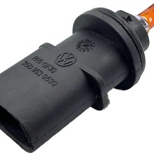 汽车灯座系列01-A0388型号厂家各种边灯顶灯配件加工直供汽车灯座