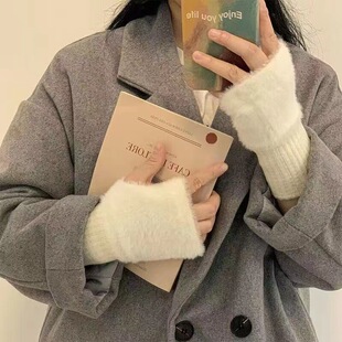 Internet celebrity autumn and winter half finger flip new student knitted gloves warm thickened fleece-lined factory wholesale missing finger open finger