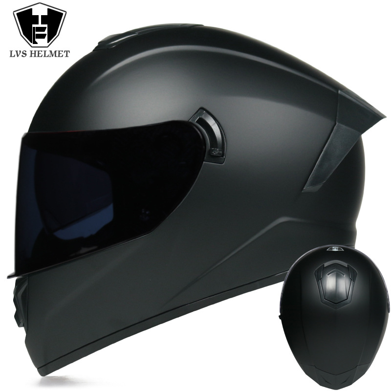 Coche eléctrico con casco completo, casco completo de otoño e invierno, coche eléctrico de carreras de imitación, coche eléctrico masculino, caballero, doble lente, cola larga