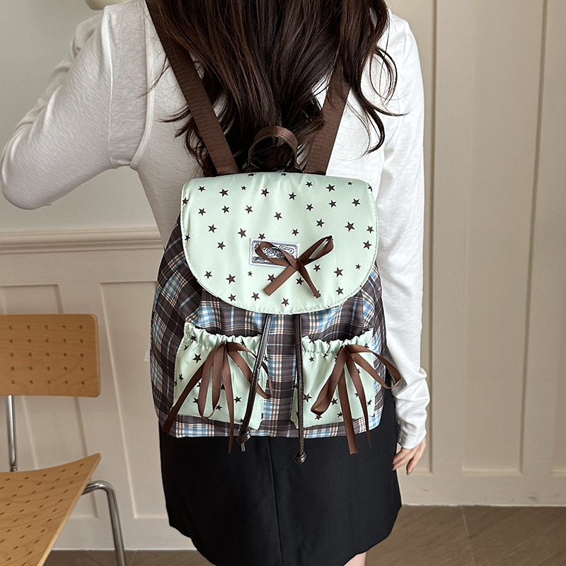 2026 nuevo tipo de bolso de cubierta casual de tendencia universal mochila nicho Volkswagen gran capacidad de bolso de mujer ligero mochila coreana mujer