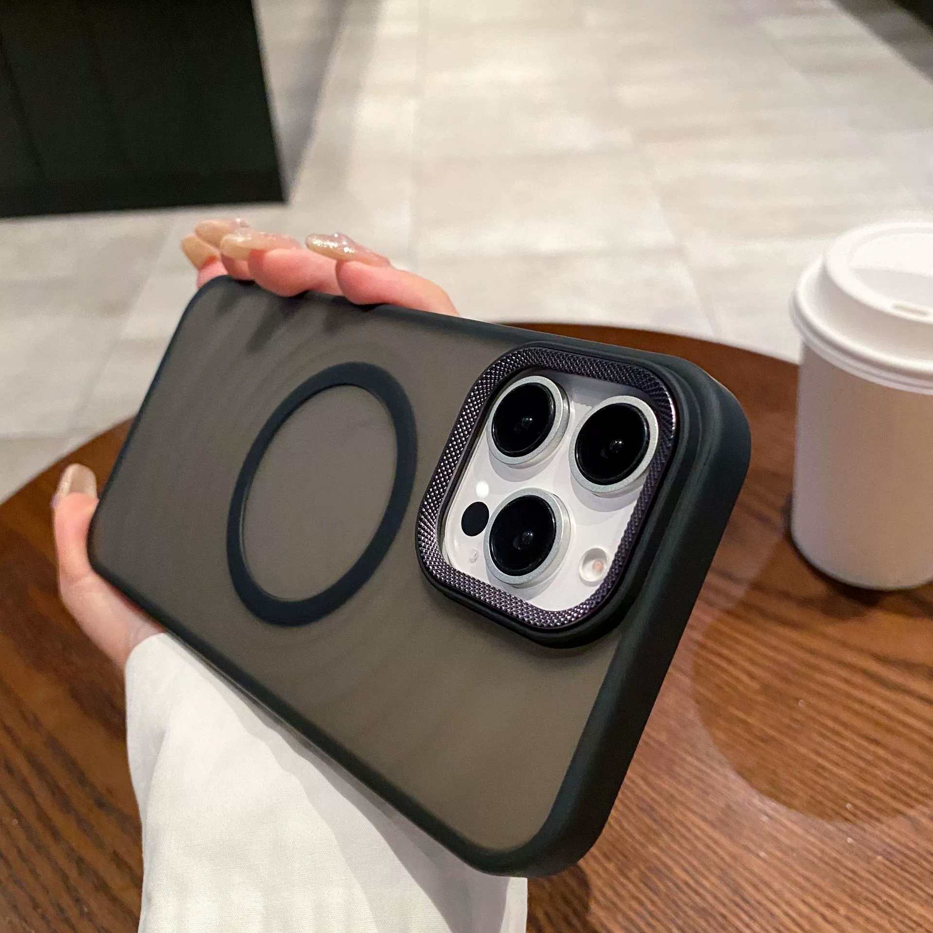 Apple, совместимый матовый волнообразный чехол для телефона, металлический iPhone 15, защита для объектива, чехол iPhone 16 Pro Max