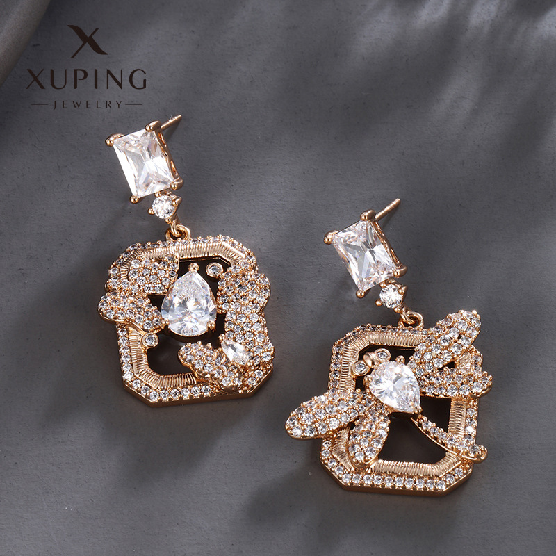 Xuping Europa y América de moda micro incrustado con mariposa de mariposa de mariposa de mariposa de estilo de auriculares lujosos de alto nivel de sensación de otoño e invierno pendientes elegantes