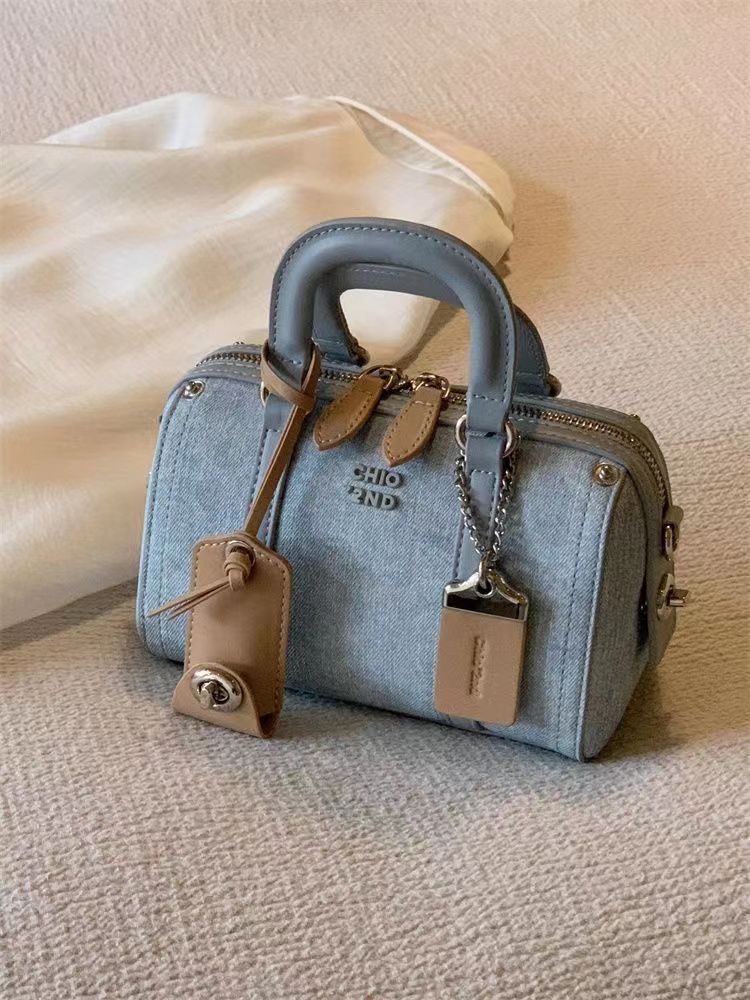 2024 Nouveau sac à main multifonctionnel pour femme Sac à bandoulière simple Sac à bandoulière Platine Bleu Oreiller de mer_voghion.com